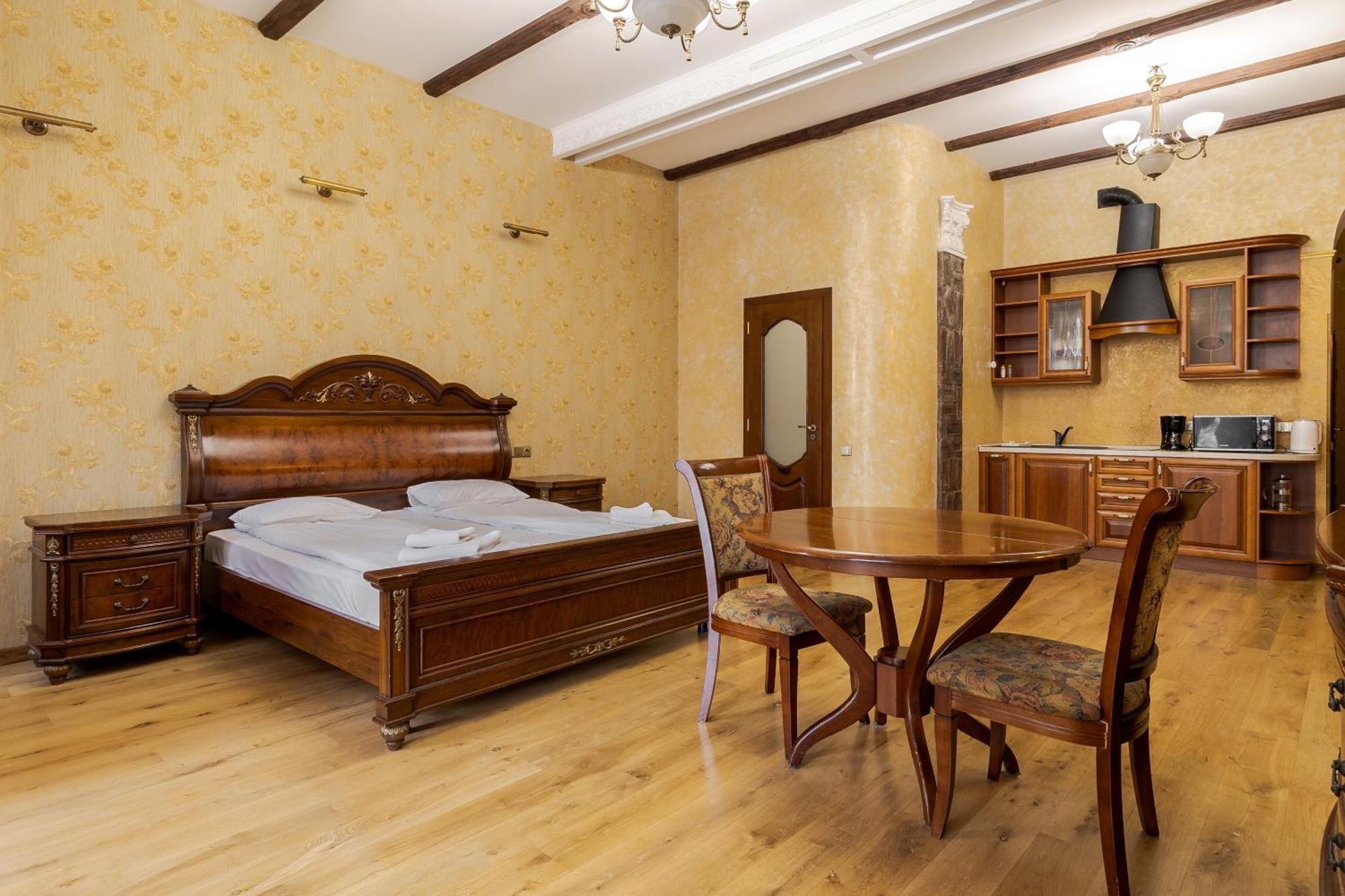 Апартаменти На Площі Ринок, 20 Lviv Eksteriør bilde