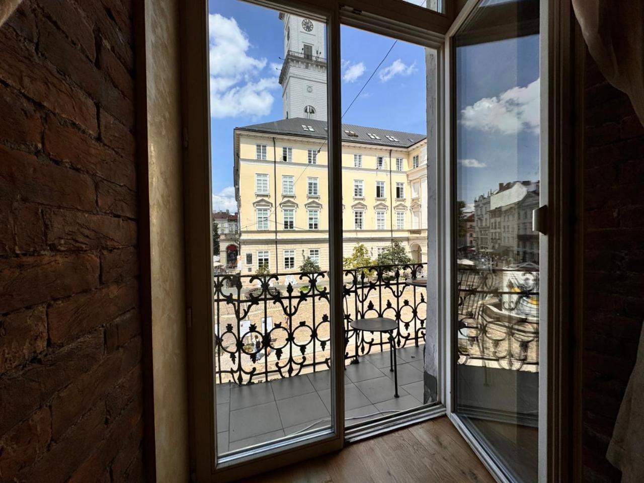 Апартаменти На Площі Ринок, 20 Lviv Eksteriør bilde