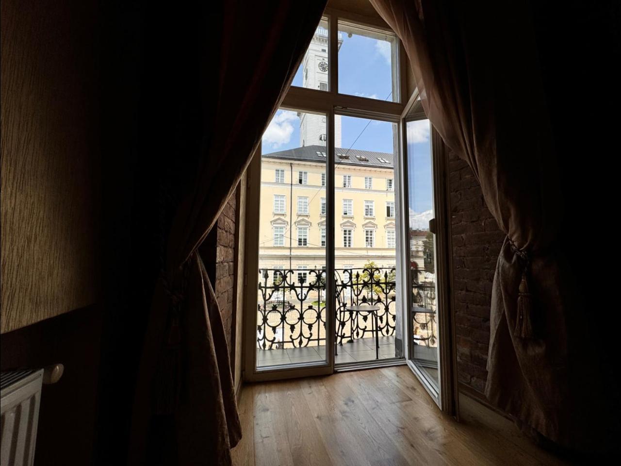Апартаменти На Площі Ринок, 20 Lviv Eksteriør bilde